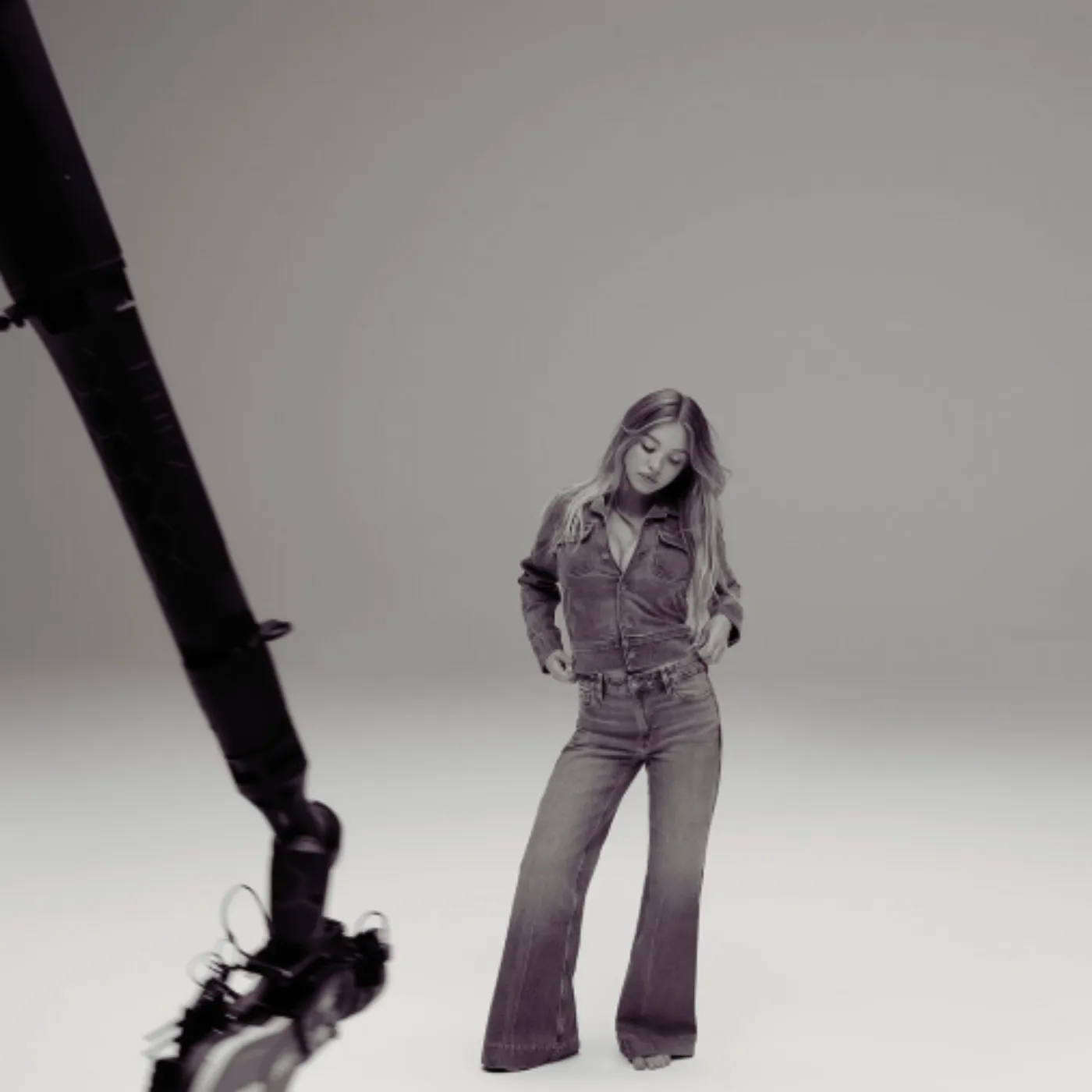 image_6898fa4884e48 American Eagle Just Doubled Down: Sydney Sweeney’s Bold New Jean Ad Sparks Fresh Backlash
