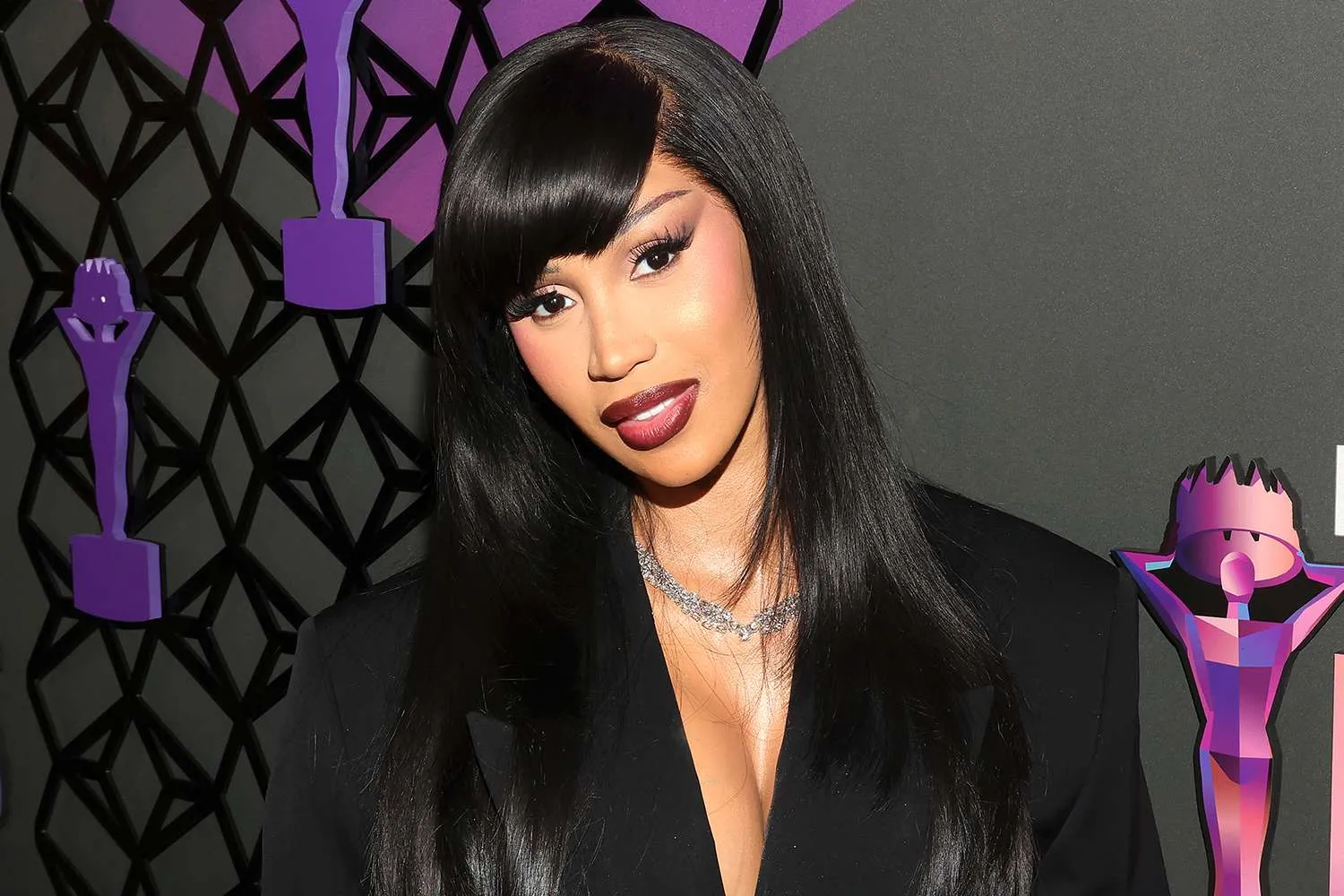 Plus-Sized Creator Samyra Breaks Silence After Cardi B’s Video Sparks Wave of Hate