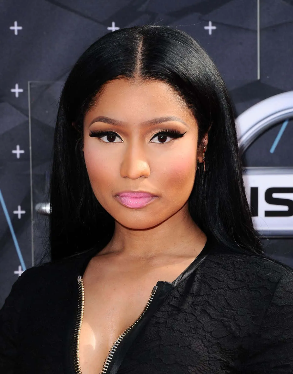 Nicki Minaj and Dez Bryant End Feud in Shocking $10M Fight Offer Twist