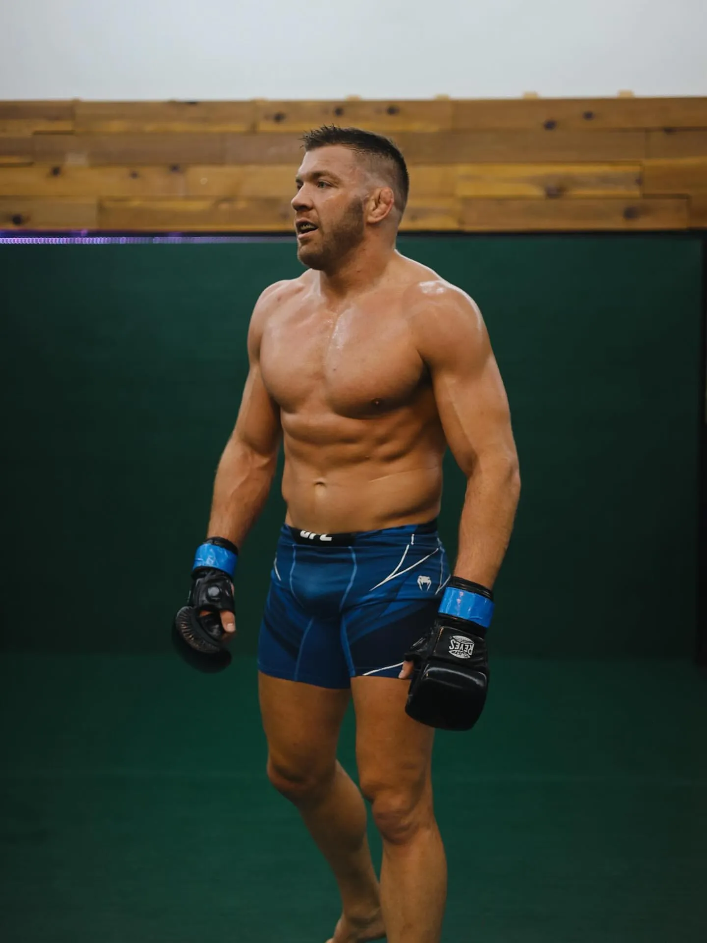 image_689976a0e0bea Hello, Little Wolf. Meet your new master - Khamzat Chimaev