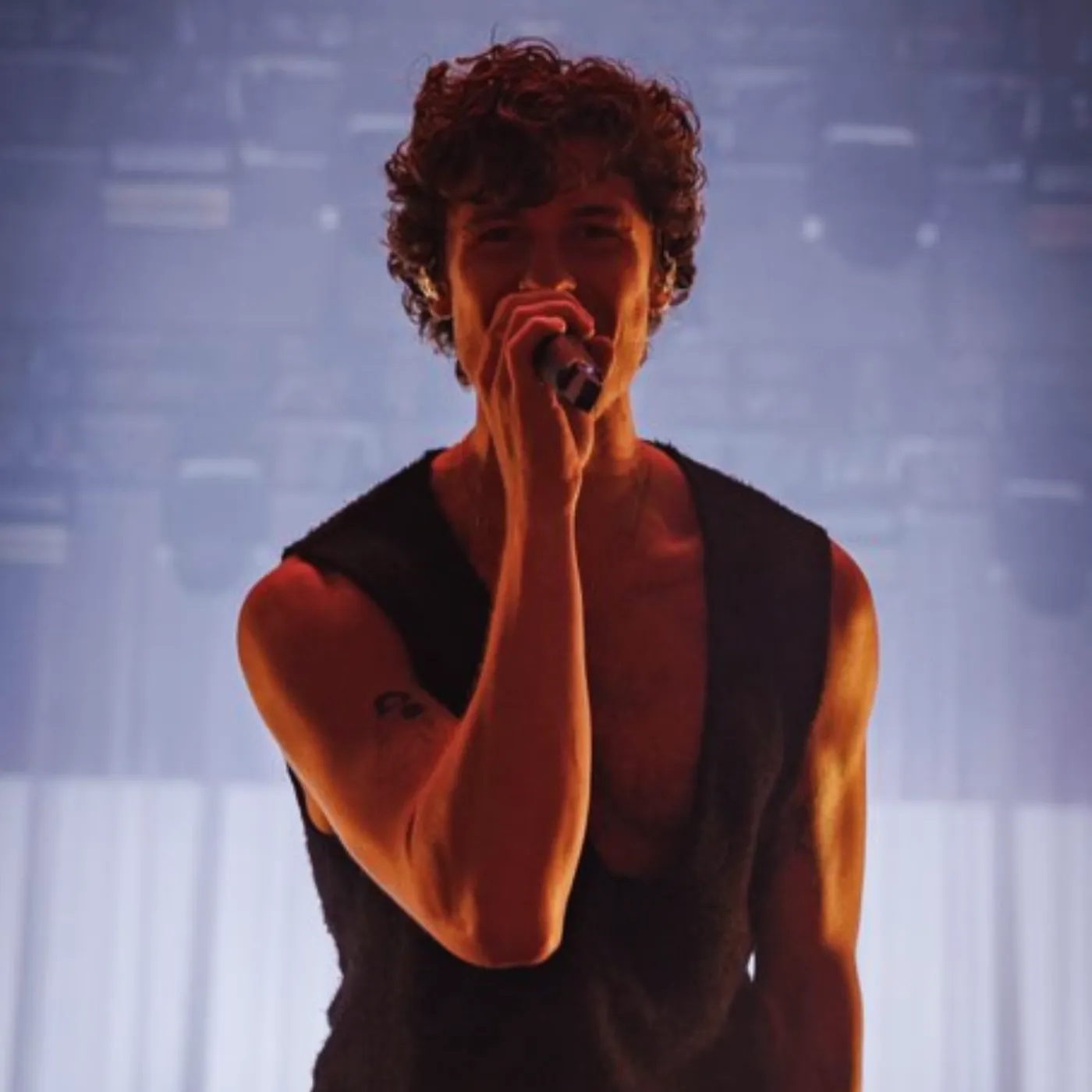 image_689981b3773b7 Shawn Mendes Vanishes From VMAs 2025—But Fans Can’t Stop Spotting Him in Germany!