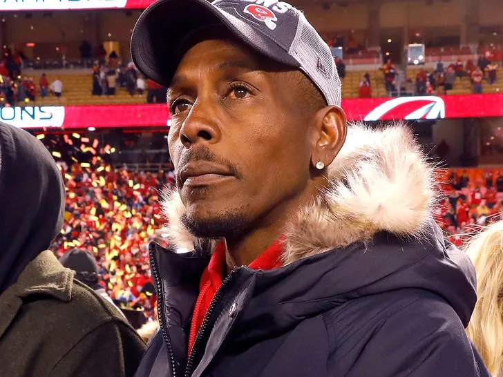 image_689986483d61e Patrick Mahomes Finally Speaks Out on His Dad’s 2024 Arrest — What He Revealed Stuns Fans