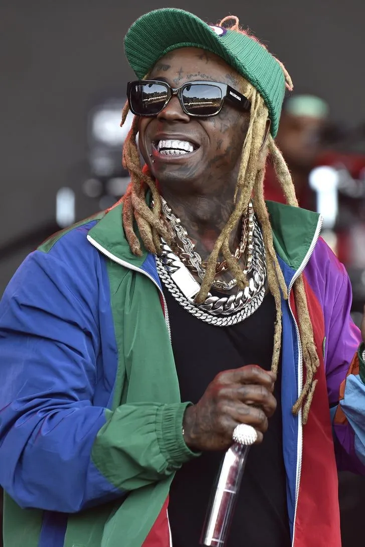 image_6899874ce9cd0 How obsessed was Bella Thorne with Lil Wayne? But the truth behind it will shock fans!