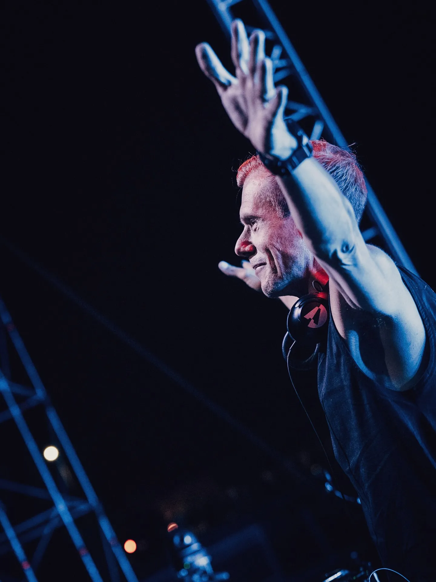 The Photo That's Been Making EDM Fans Exclaim for 3 Words: There's A Strange Coincidence In Armin van Buuren's Bitola Moment Photo