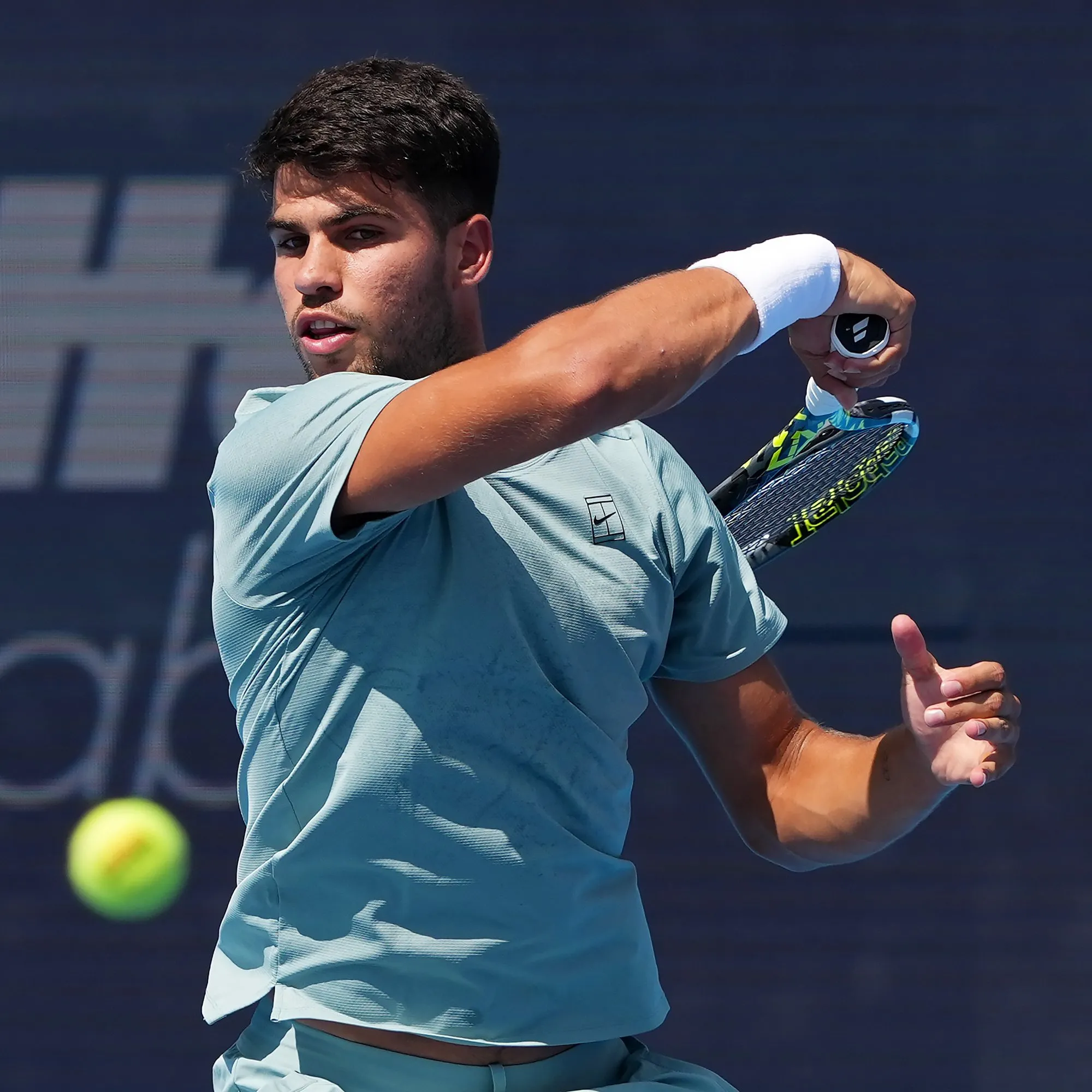 Carlos Alcaraz Survives Opening Test in Cincinnati — Fans Can’t Stop Talking About His Gritty Win Over Dzumhur