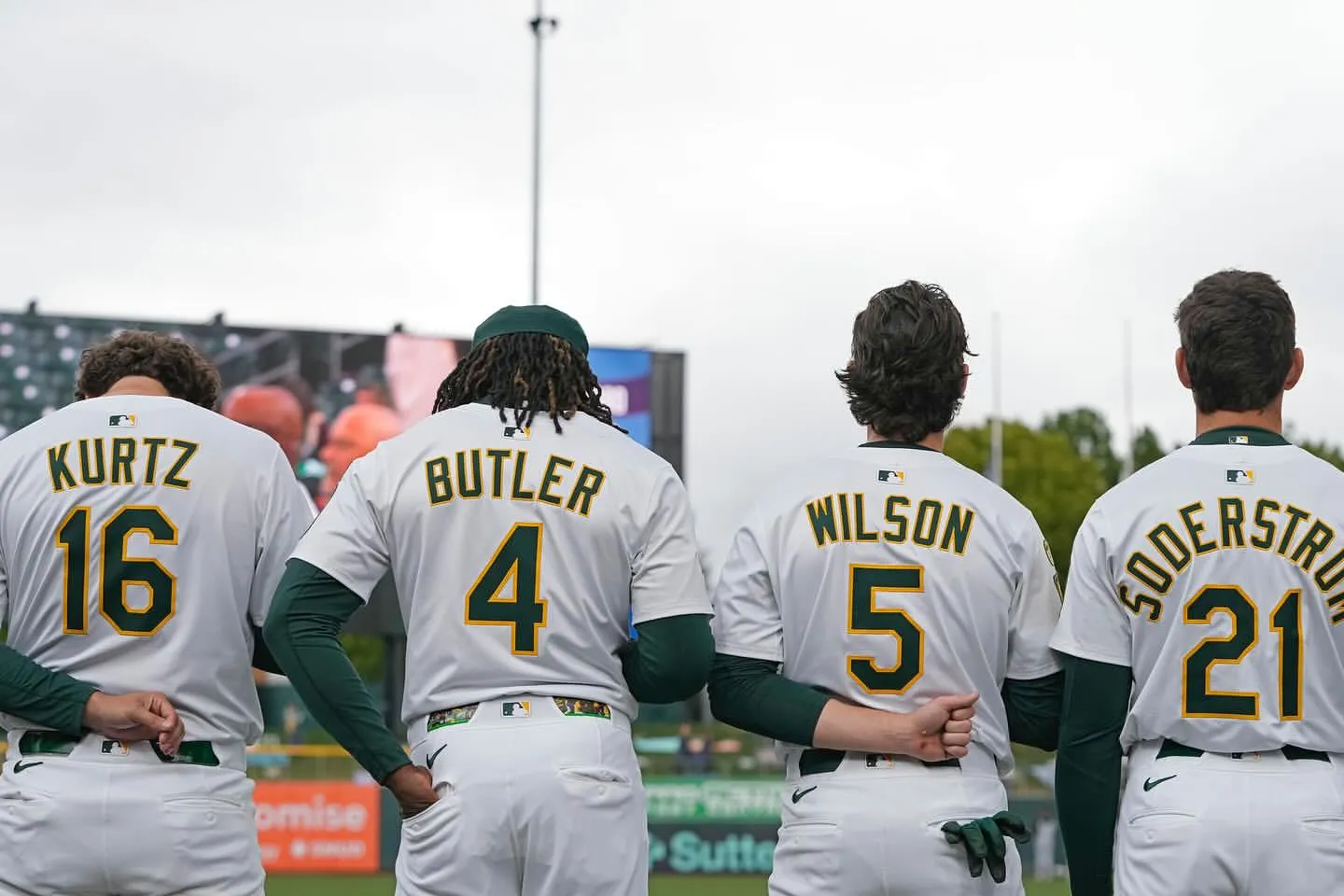 image_689aa32f7985f Nick Kurtz mocks Toronto Blue Jays defense — Chaos erupts soon after as tensions rise between the two teams