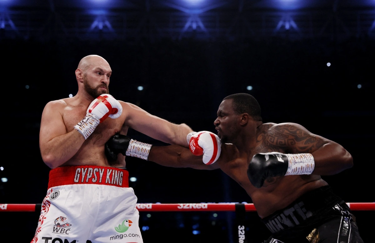 Tyson Fury “stirs up a storm” by crediting an undercard fighter – Is Dillian Whyte’s ‘The Bodysnatcher’ being played?