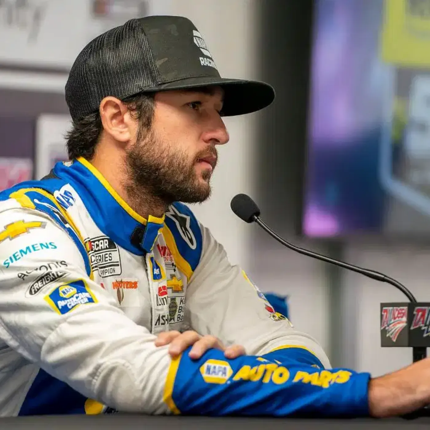 NASCAR EARTHQUAKE: Bubba Wallace LOSES Victory as Kyle Larson & Chase Elliott Drop Bombshell Evidence, Leaving Fans and the Racing World in Shock!