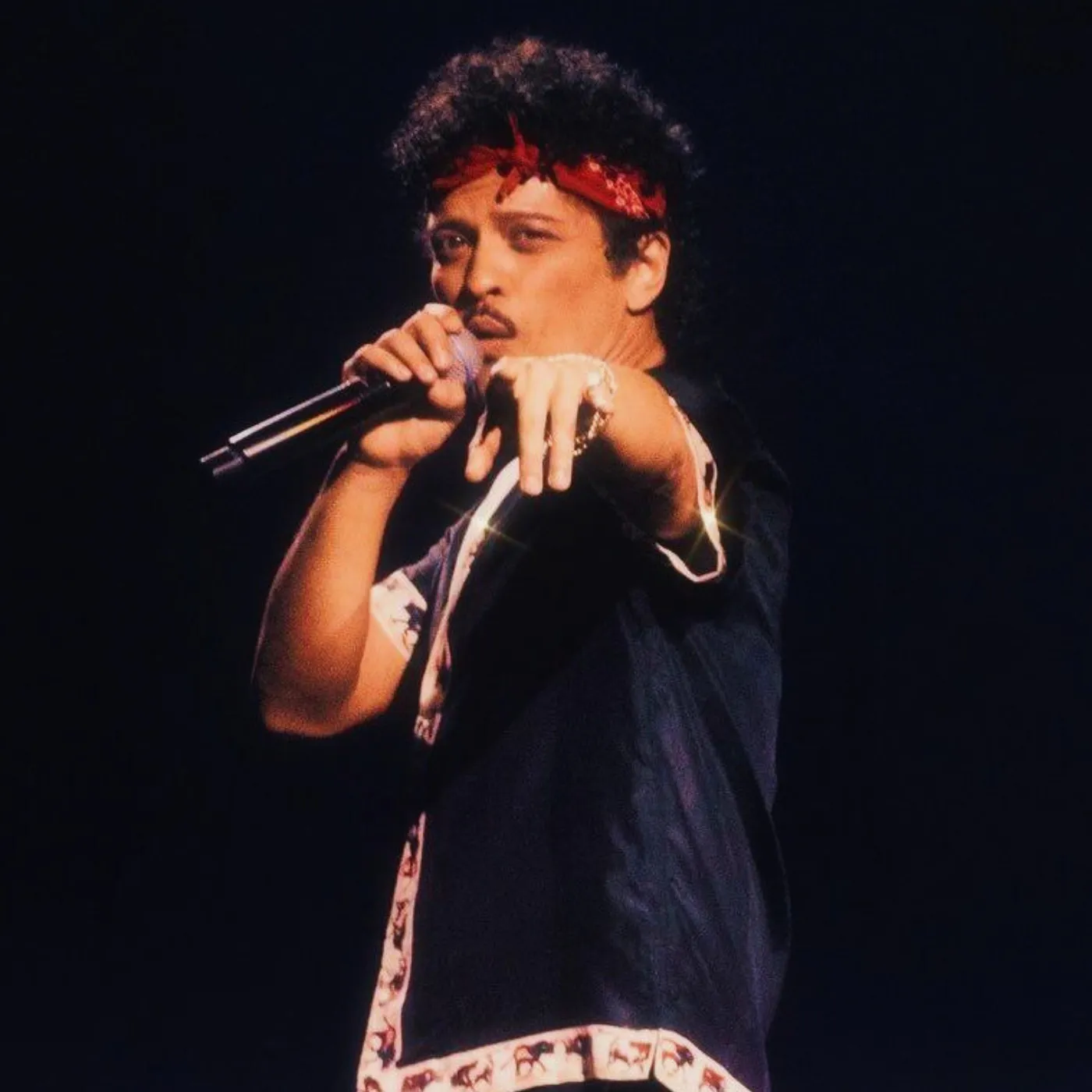 Bruno Mars SHOCKS Fans: "I Hated Writing ‘The Lazy Song’" — Here’s Why!