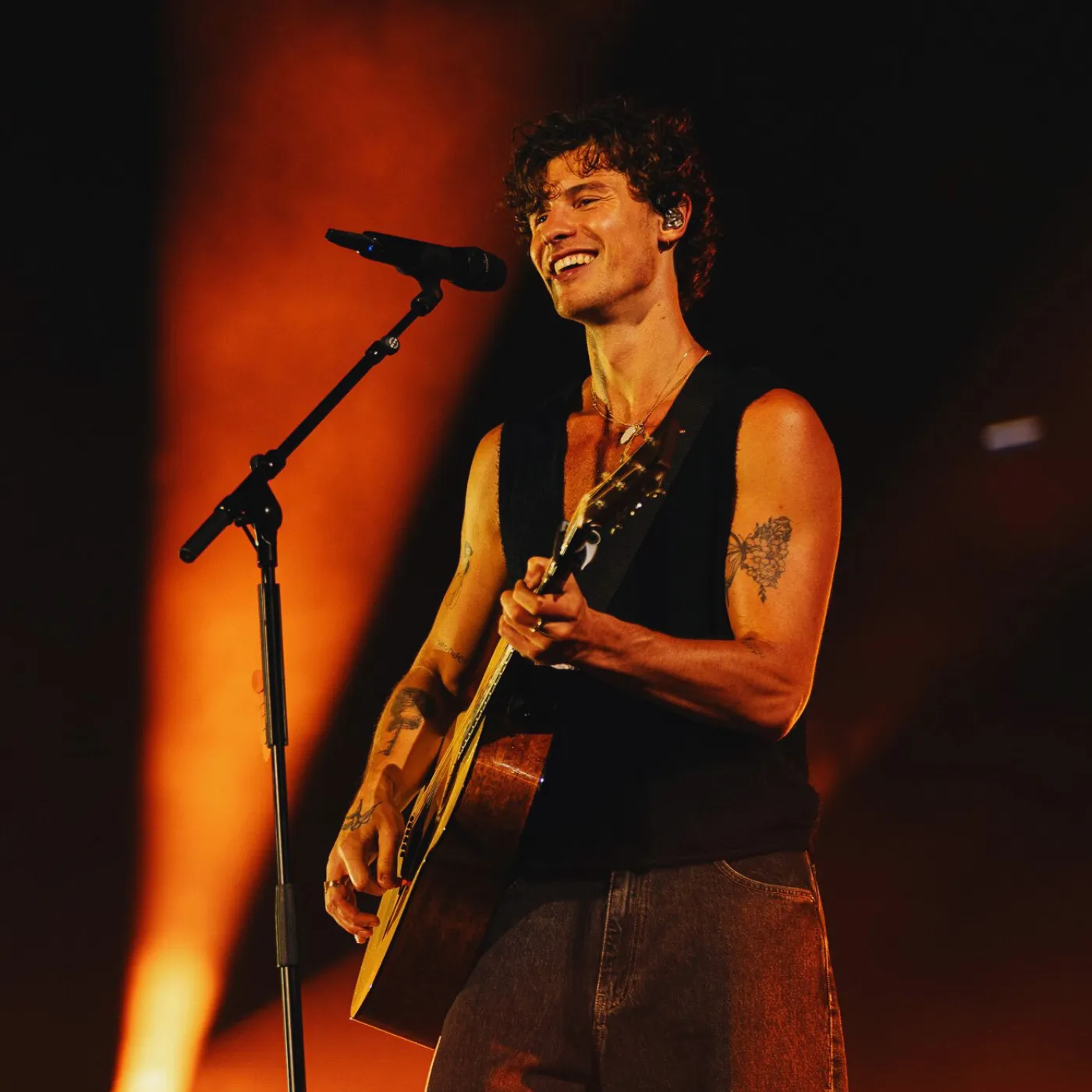 image_689b6dd13ebdd Shawn Mendes Fan Frenzy Explodes in Germany — Authorities Sound Alarm Over Public Chaos