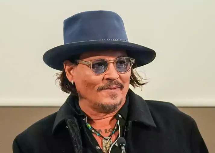 The Strange Everyday Life of Johnny Depp: It's not what you think.