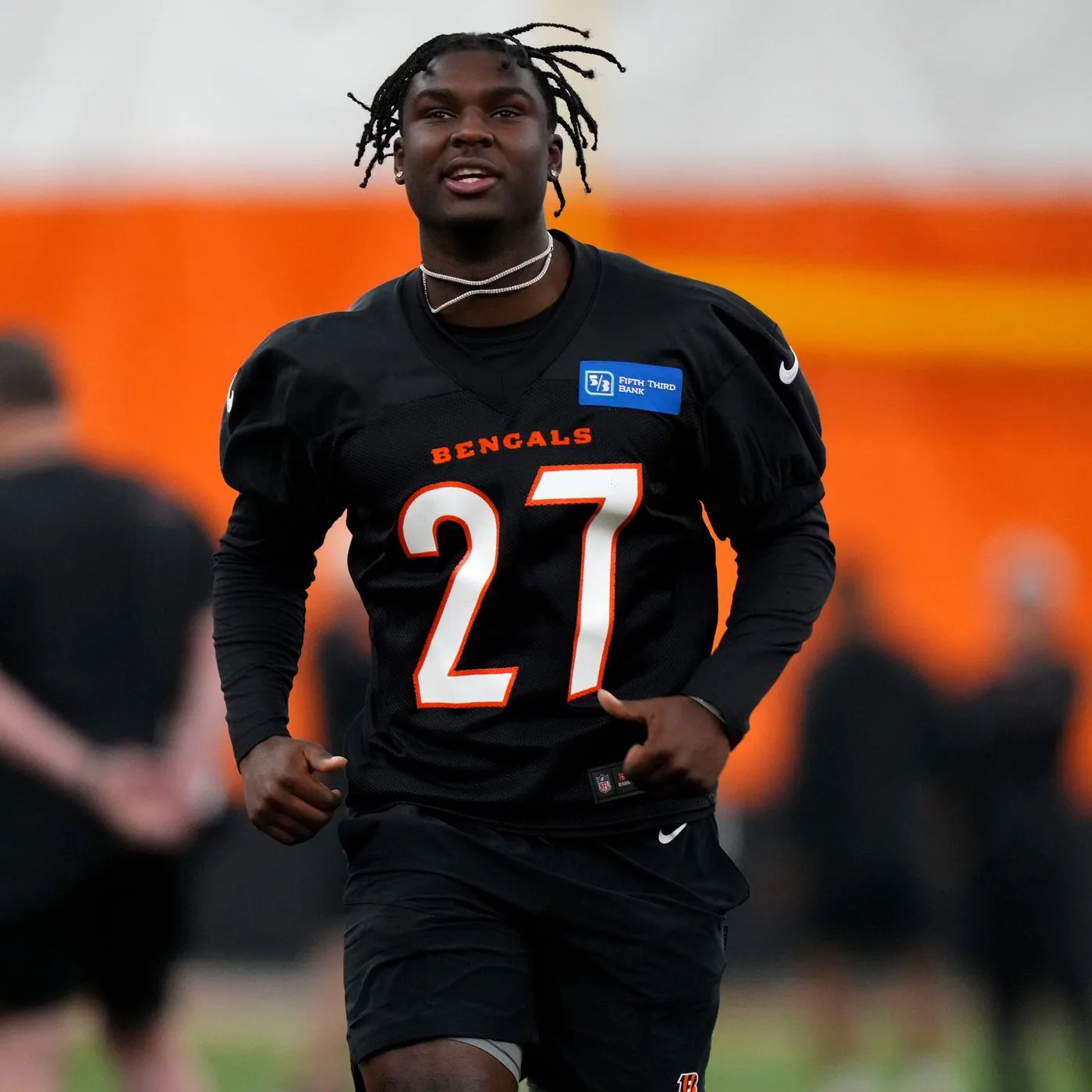 image_689c38c49e880 Bengals Safety Jordan Battle Ends Joe Burrow’s Unreal Streak — Then Wins Fans Over With His Humble Response