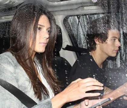 image_689d3b21b06b7 Harry Styles Thought His Dream Was Over in a Tiny Pub — Then One Shocking Moment Changed Everything