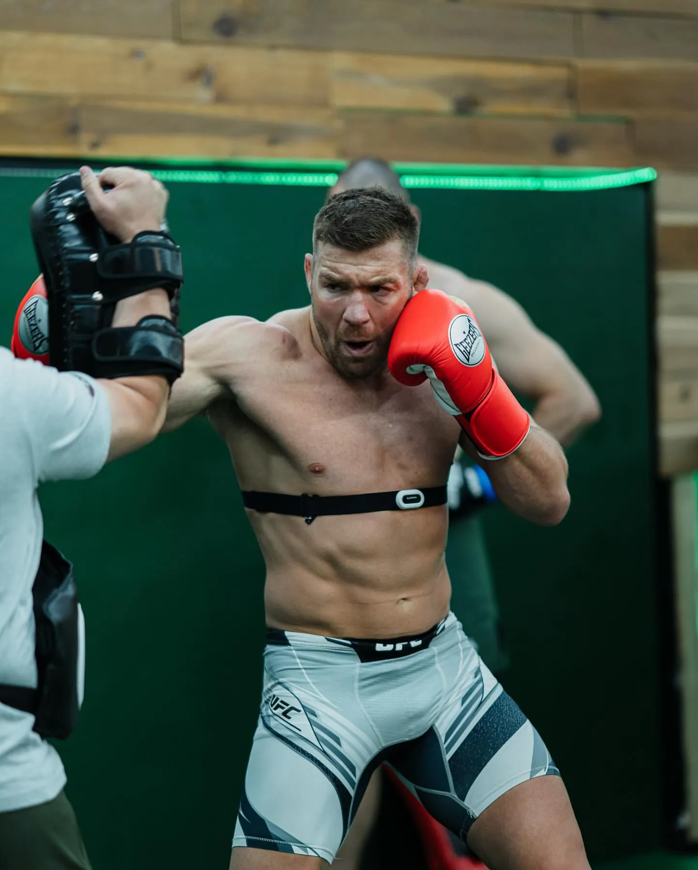 Cover Image for Dricus Du Plessis’ Shocking Statement: “Nobody in the UFC is at my level—not even these legends”