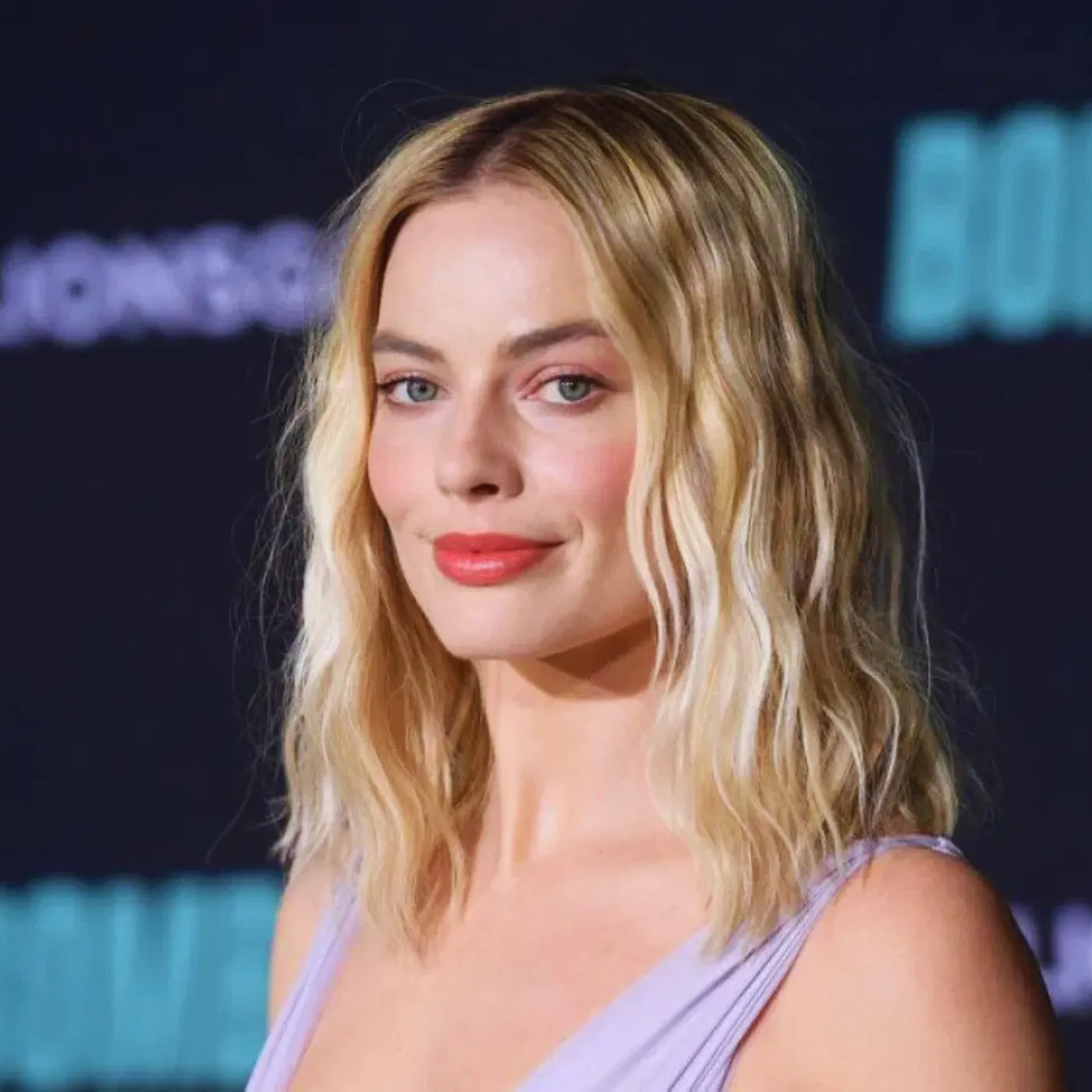 image_689df645042a6 Before Hollywood: Margot Robbie’s Shocking Subway Confession Revealed