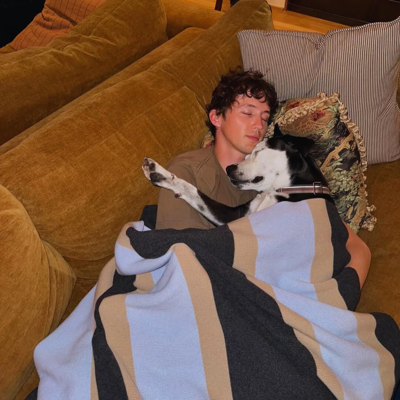 image_689e3b3583357 Inside Troye Sivan’s ‘Album Mode’: Styalz Fuego & Leland Studio Magic Uncovered