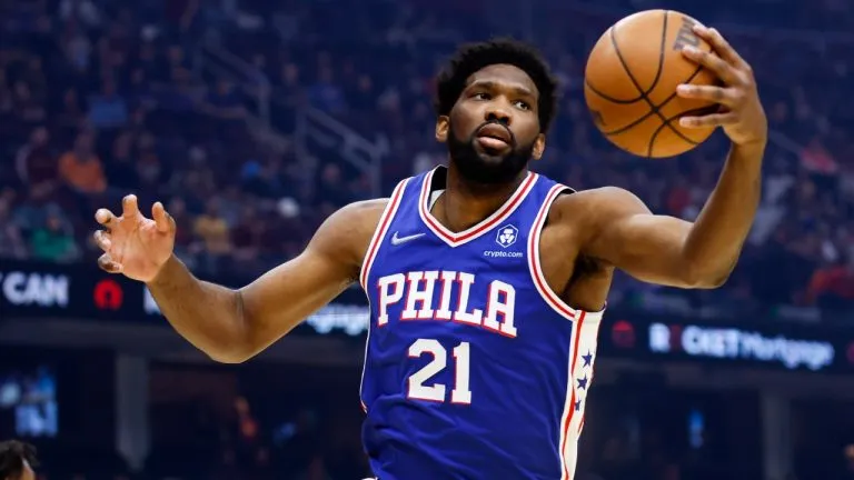 Is Joel Embiid About to Claim the MVP Throne? — But the 76ers’ New Schedule Could Turn His Dream into a Nightmare