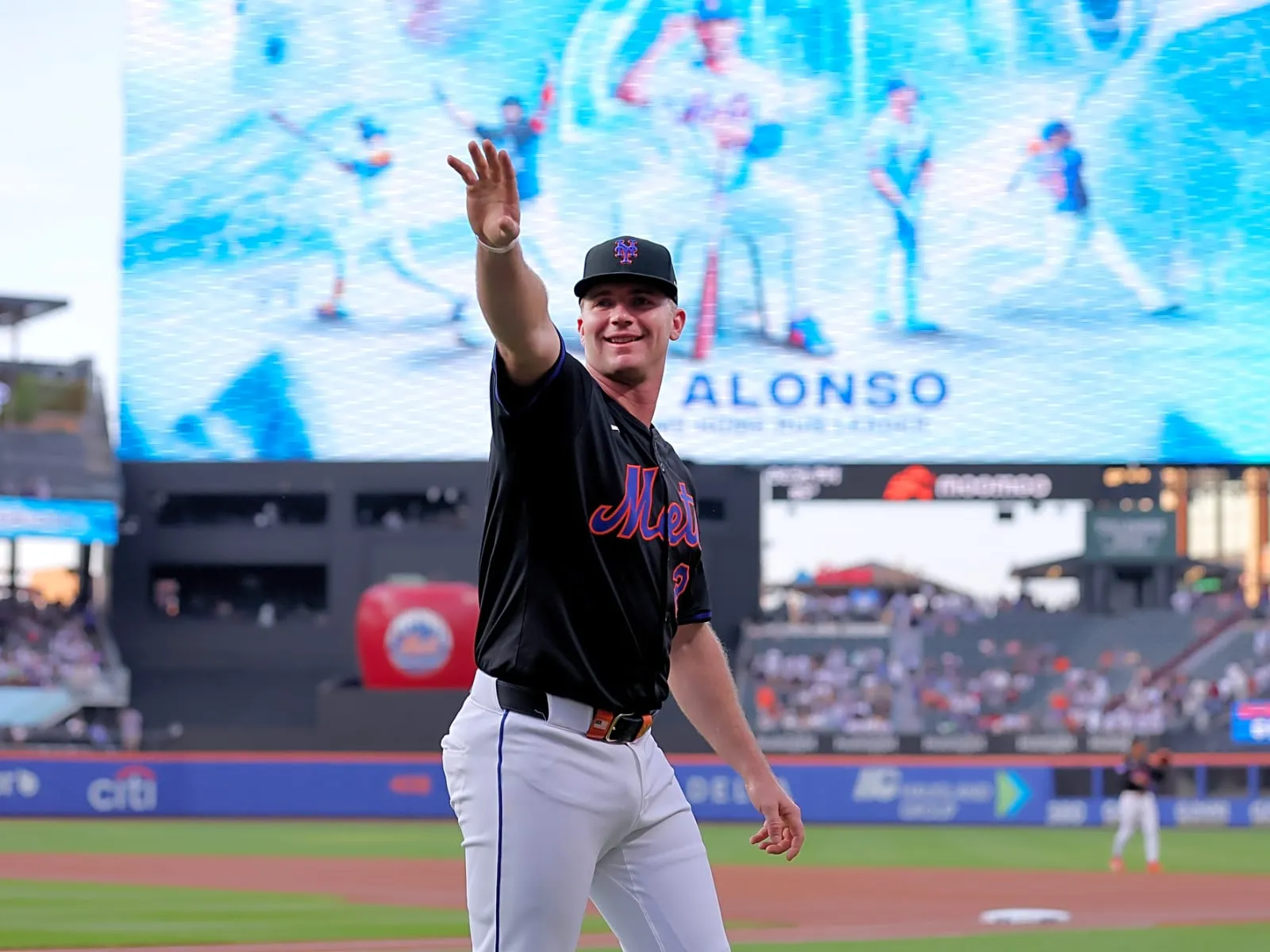 image_689ed9f9c5704 Pete Alonso Receives Luxurious Gift from Mets – Fans Shocked by Its Value