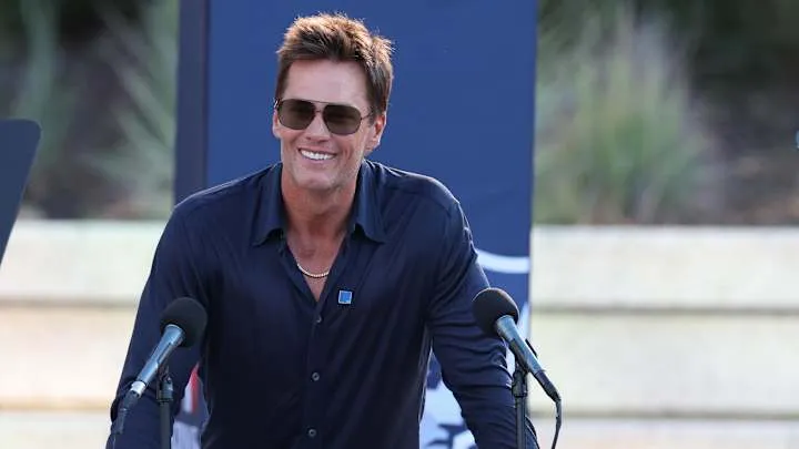 image_689ee18be4080 Fans Can’t Stop Talking About the Hidden Meaning Behind What Tom Brady Wore at His Gillette Stadium Statue Unveiling