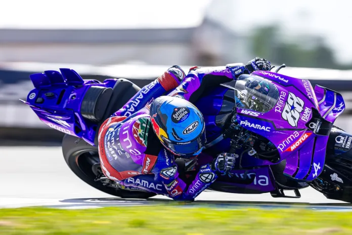 image_689fdd23357ff Miguel Oliveira Faces Tough Day in Austria After Strange Crash and Bike Issues