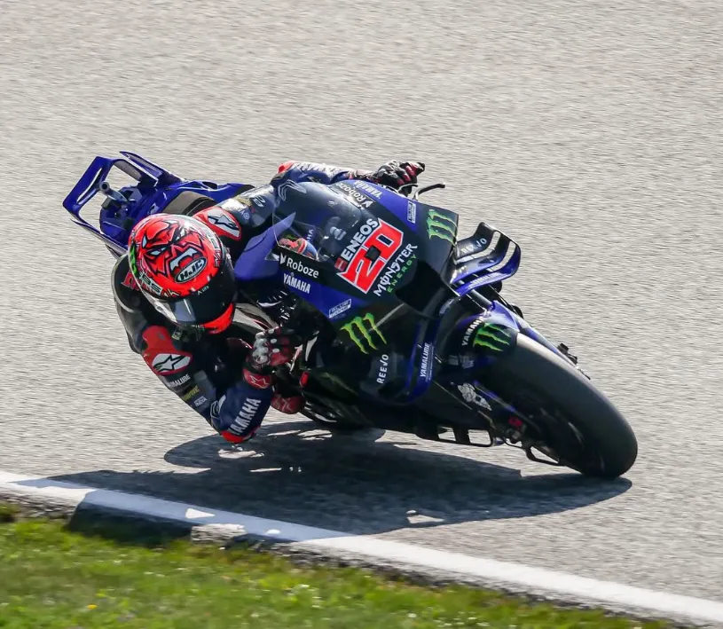 Quartararo Struggles in Austria, Ends Friday with a Costly Crash