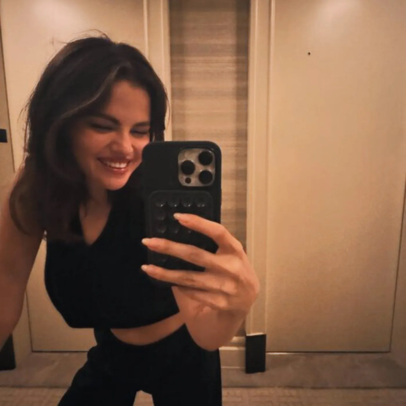 image_68a070f734c32 “Unreal”: Selena Gomez & Logan Lerman’s 2025 Double Date Just Flipped Hollywood Upside Down