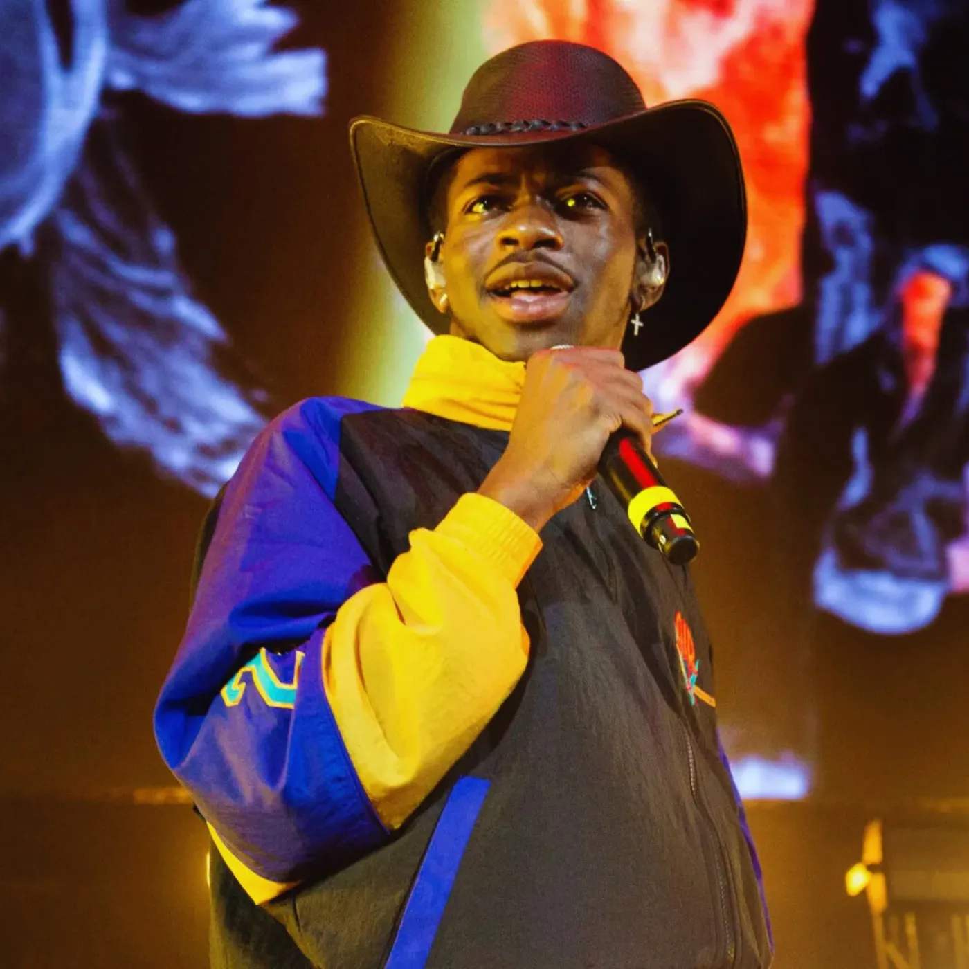 image_68a0a218ddc69 “All I Want For Christmas” Set To Trample Lil Nas X Record—Chart Chaos Incoming!