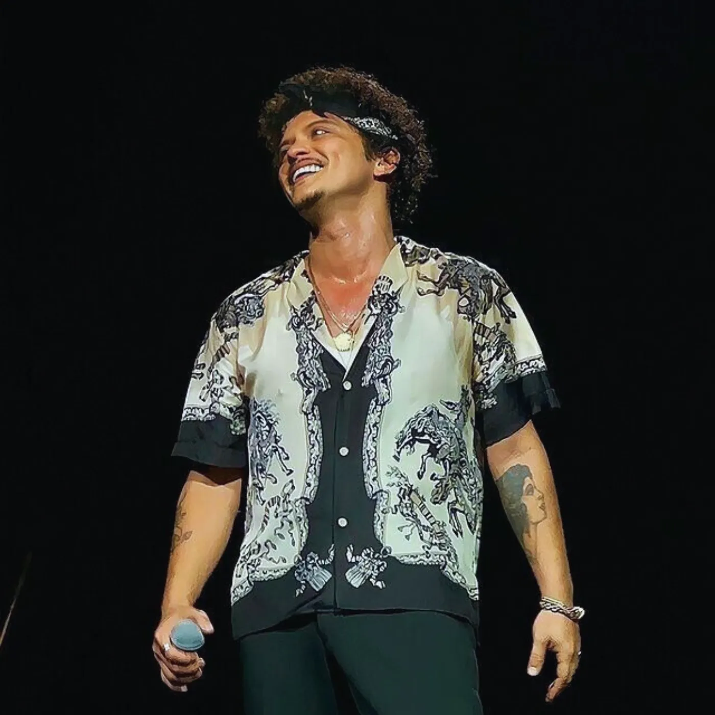 image_68a0dc3b5b463 The Weeknd Steals the Spotlight from Bruno Mars & Beyoncé – Here’s How