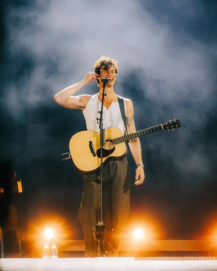 image_68a189d69e44d Shawn Mendes Surprises Fans with a Rare Song During His Tour – Fans Go Wild When They Realize He Only Performs It Once in a Lifetime!