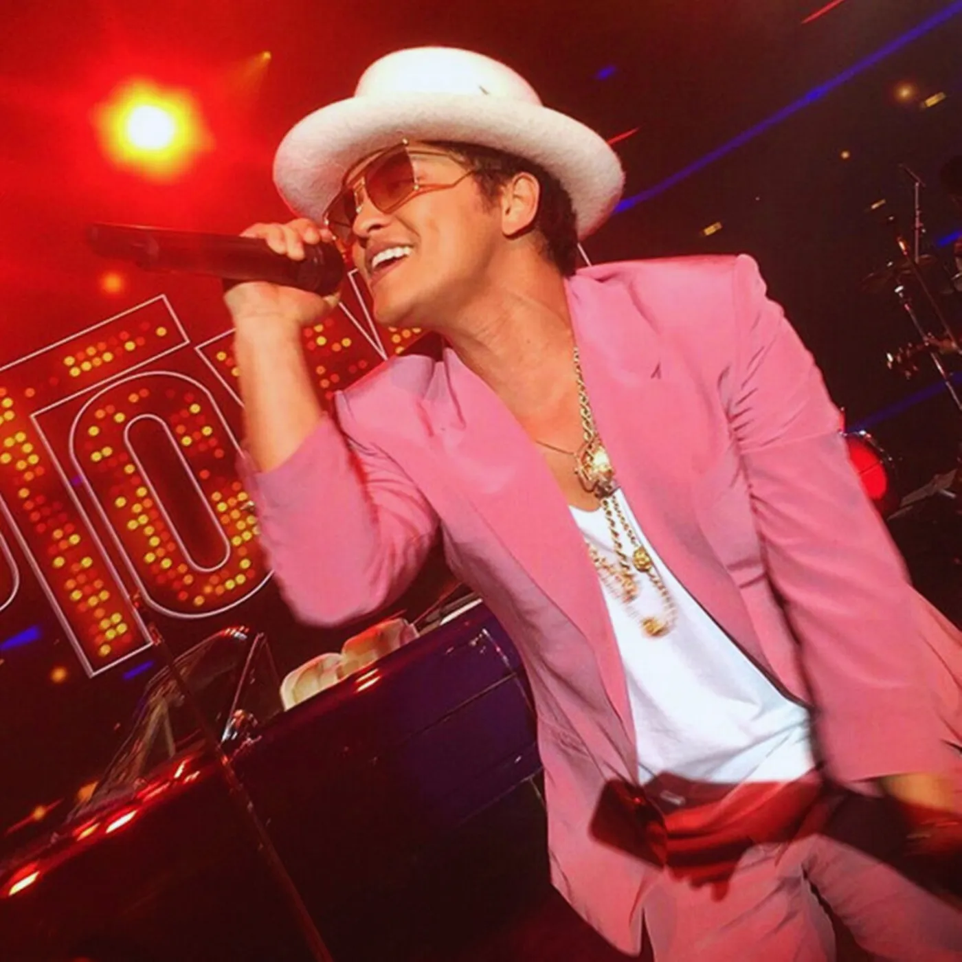 image_68a271377ee16 You Won’t Believe What Bruno Mars Learned From His Most Chaotic Year