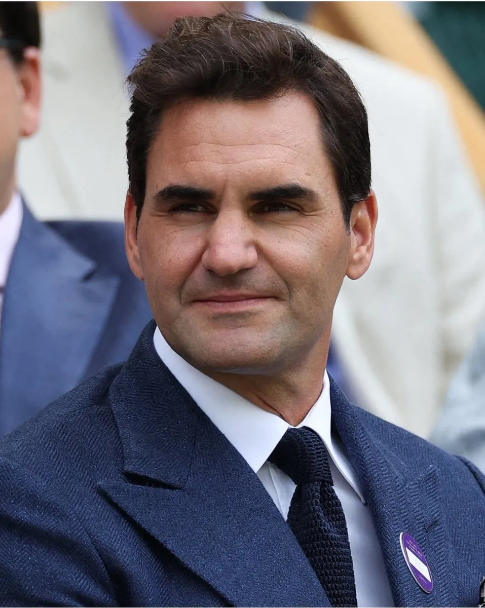 image_68a28fc2ef065 Shock Waves in Tennis: Roger Federer Left Shattered After Emma Raducanu’s Jaw-Dropping Attack — Her Words Leave Fans Speechless