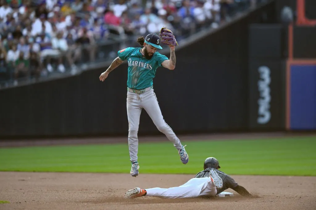 image_68a29b6100dad Francisco Lindor Shocks MLB With Record Steal — Mets Fans Can’t Believe This Hot Streak