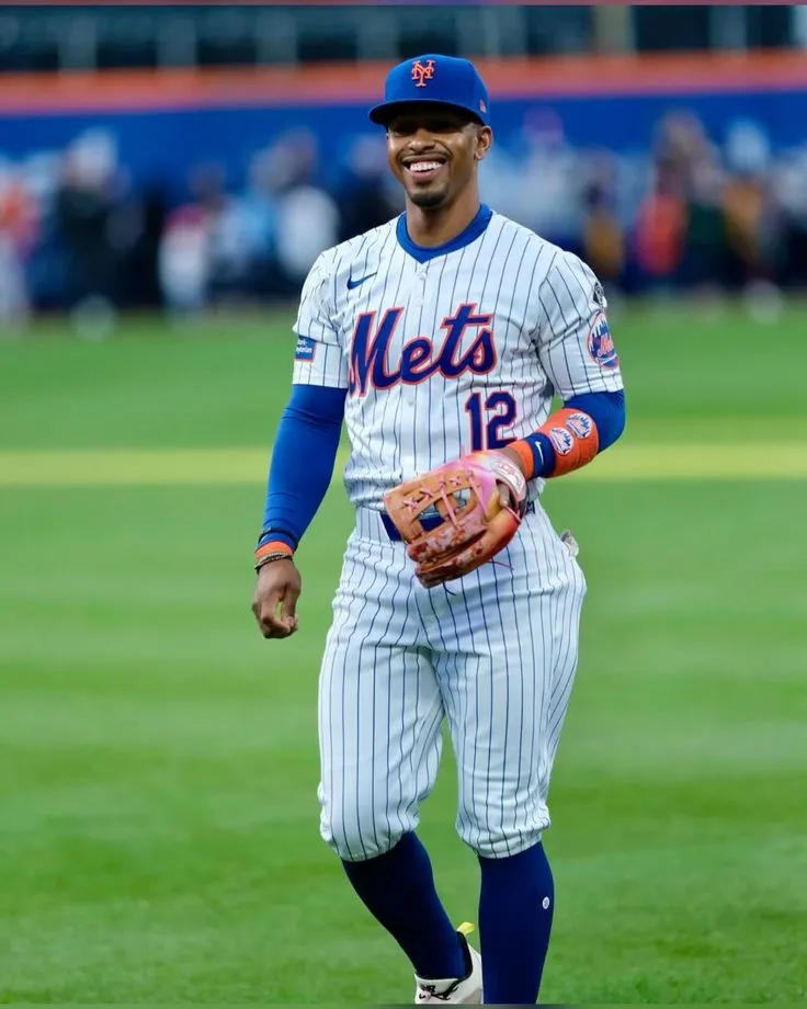 Francisco Lindor’s Heartwarming Moment With Puerto Rico’s Little League World Series Stars Has Fans Cheering