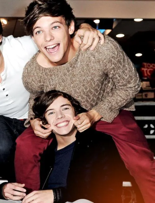 Louis Tomlinson Finally Breaks His Silence on ‘Larry Stylinson’ – But What He Said About Harry Styles Left Even His Most Loyal Fans Shocked