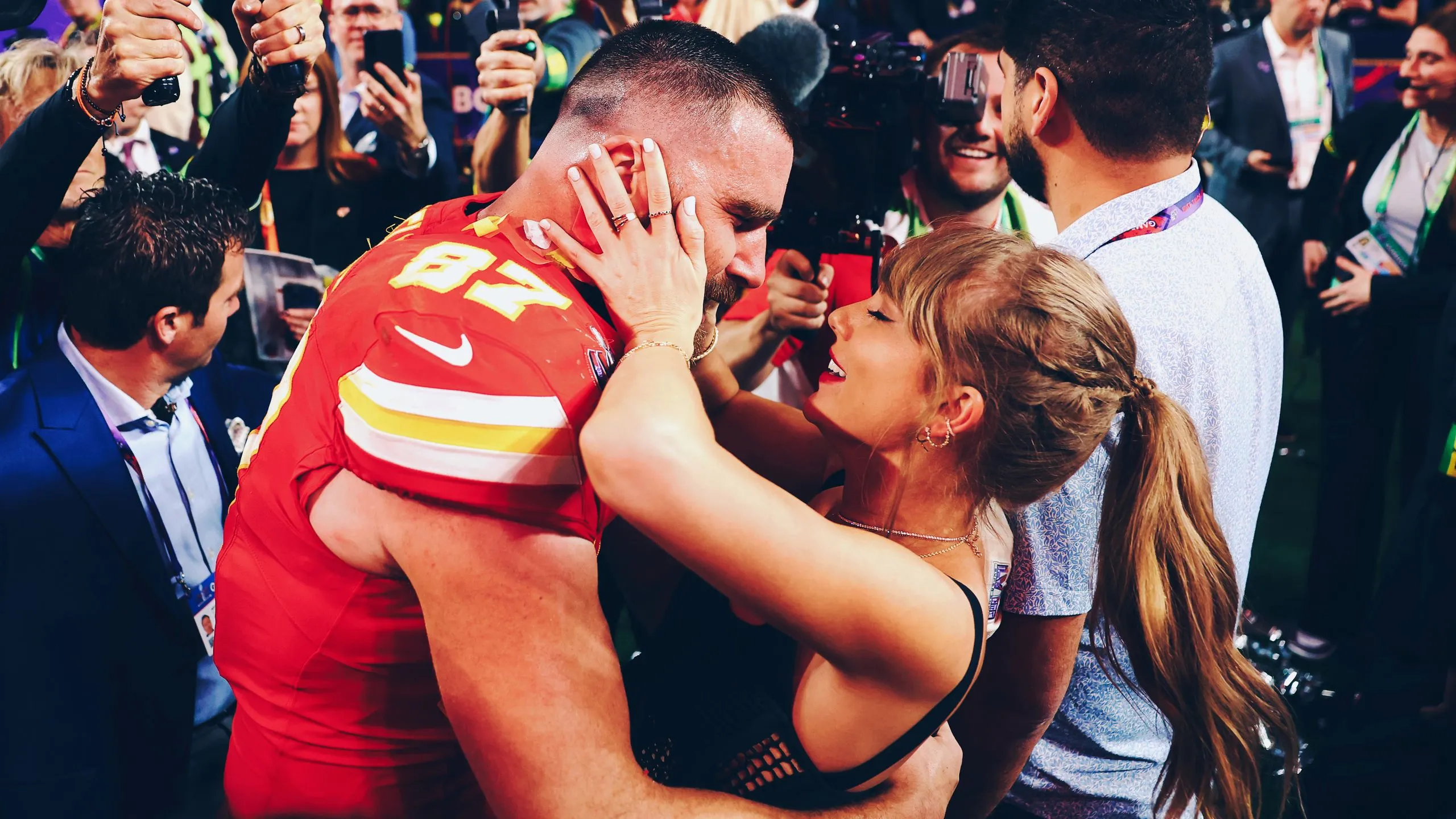 image_68a2bfc9d994f Patrick Mahomes Confesses His Shocking First Reaction to Travis Kelce and Taylor Swift’s Romance