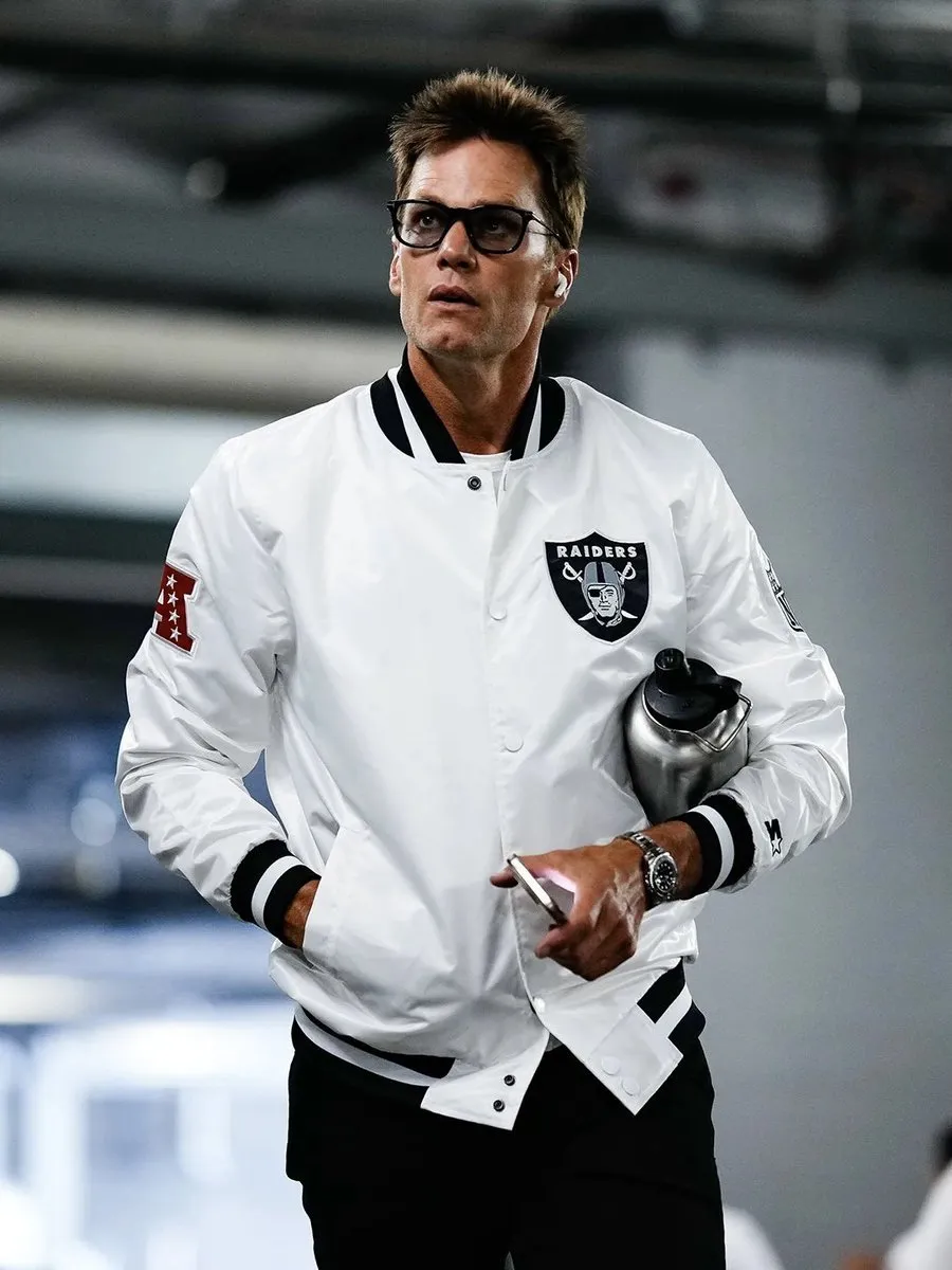 image_68a2f233b2f14 From Patriots to Raiders? Tom Brady’s Jacket Sparks Wild Rumors!