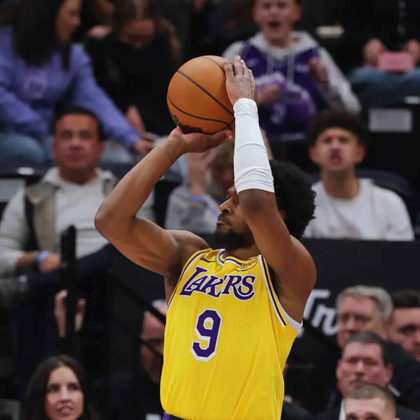 image_68a355cb9e98a Bronny James to Raptors? The Blockbuster Trade That Could Change Everything