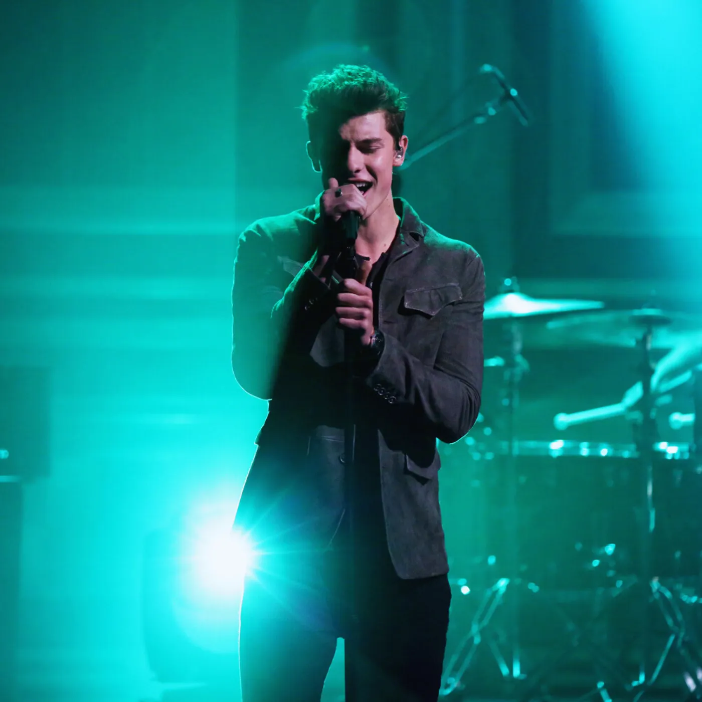 image_68a358e9ca4f6 Shawn Mendes Released ‘Mercy’ 9 Years Ago – Now The Debate Is More Toxic Than Ever