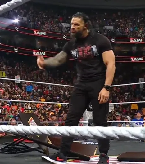 image_68a3ffe56fd03 Roman Reigns Stuns Fans on WWE Raw — But It’s His Shoes Everyone’s Talking About