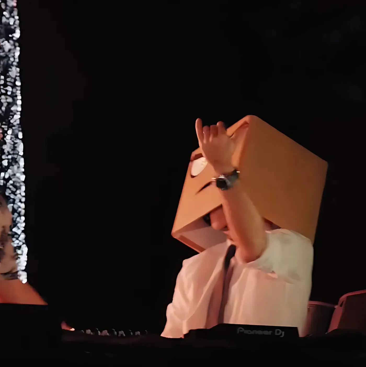 image_68a403f4b376b The Unusual Reactions of David Guetta’s Fans After His Electrifying Ushuaïa Ibiza Performance