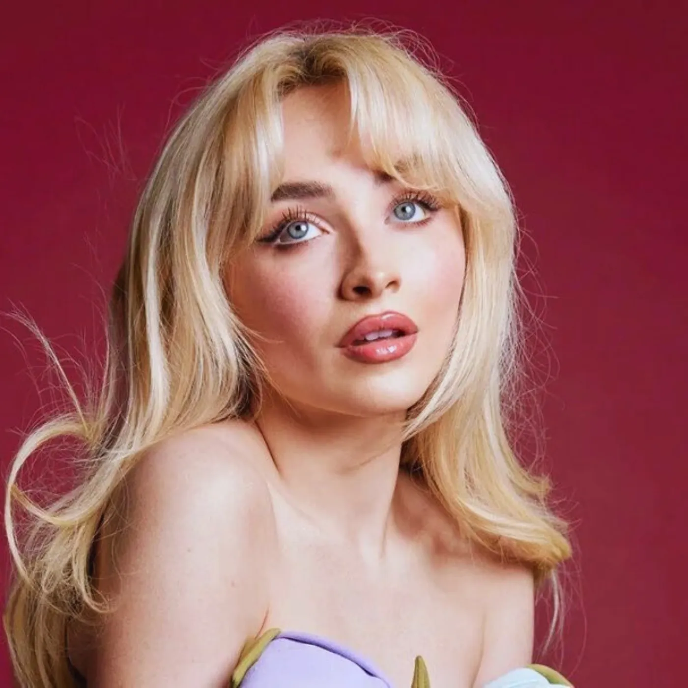 image_68a45f35bae6a Stop Everything! Sabrina Carpenter’s Dog Walks Are Causing Traffic Chaos