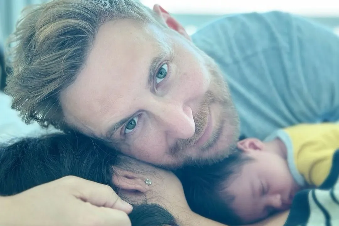 image_68a54fc181b73 David Guetta's Rare Family Moment: The Secret 7-Year Dream of a Small Family Behind the Legendary DJ's Heartwarming Photo
