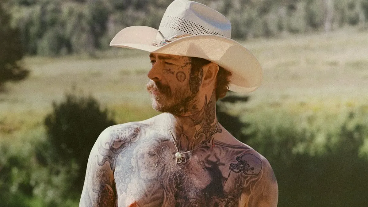 image_68a57cc7c26eb Fans Can’t Believe Post Malone’s Transformation in Kim Kardashian’s New SKIMS Campaign