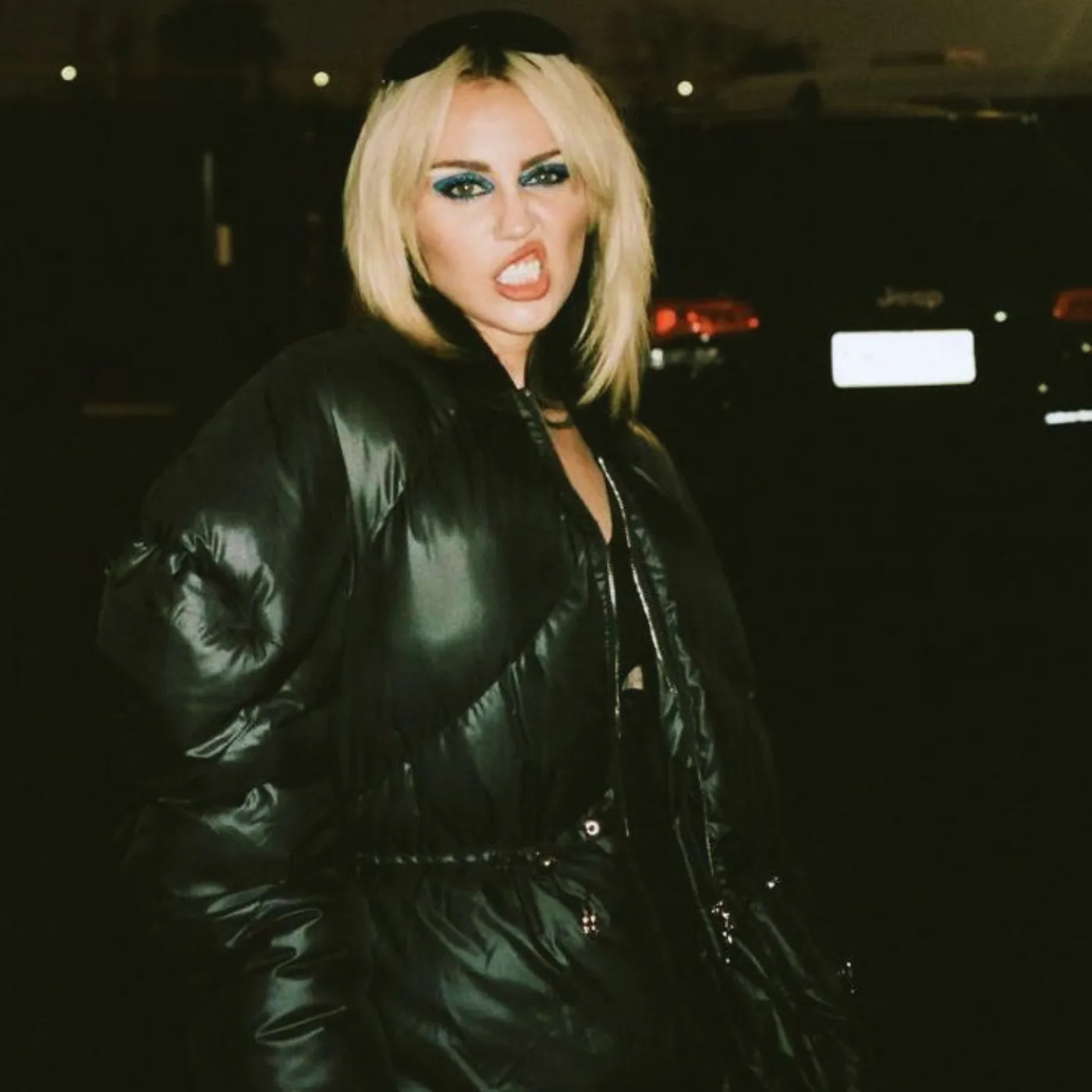 image_68a5f9d000b65 Forget Beyoncé, Forget Taylor – Miley Cyrus Just Did What No One Else Could!