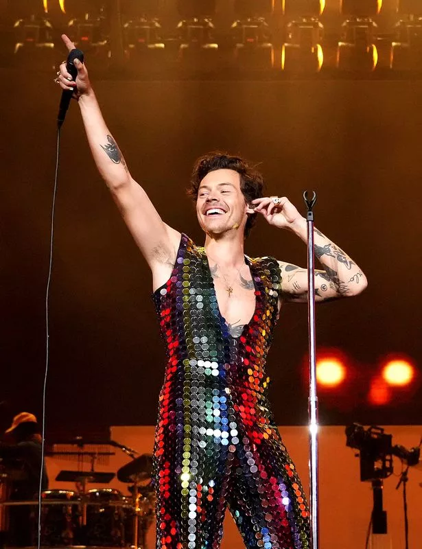 image_68a677f30dd92 Harry Styles Is Back? Fans Lose It Over Shocking Rumors of a New Album in 2026!