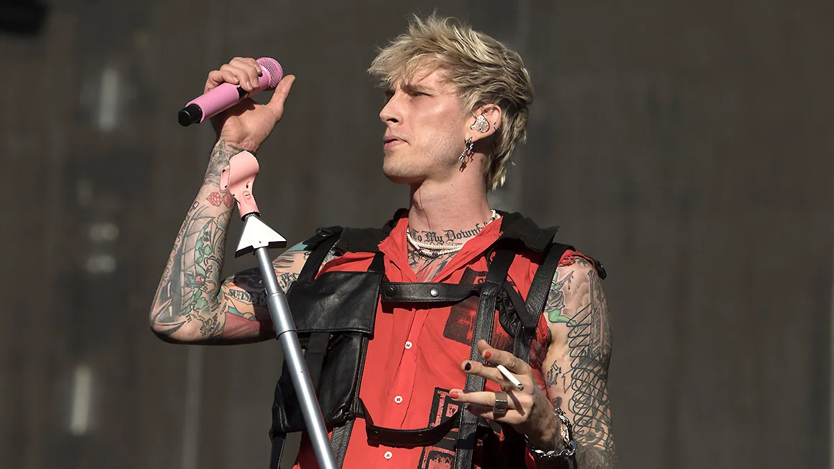 image_68a6932f96bad Lil Wayne Teams Up with MGK – A Nod to Talent or a Slap in the Face to Eminem and the Rap Community?