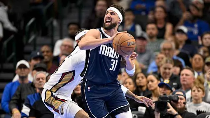 image_68a694fbe313d Klay Thompson Narrowing the Gap on Lillard in Iconic NBA Record Race