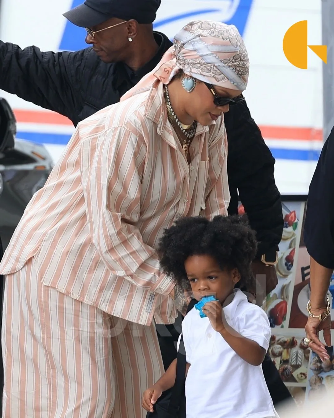 Pregnant Rihanna Shocks LA Streets — Expecting Twins While RZA Takes a Big Step!