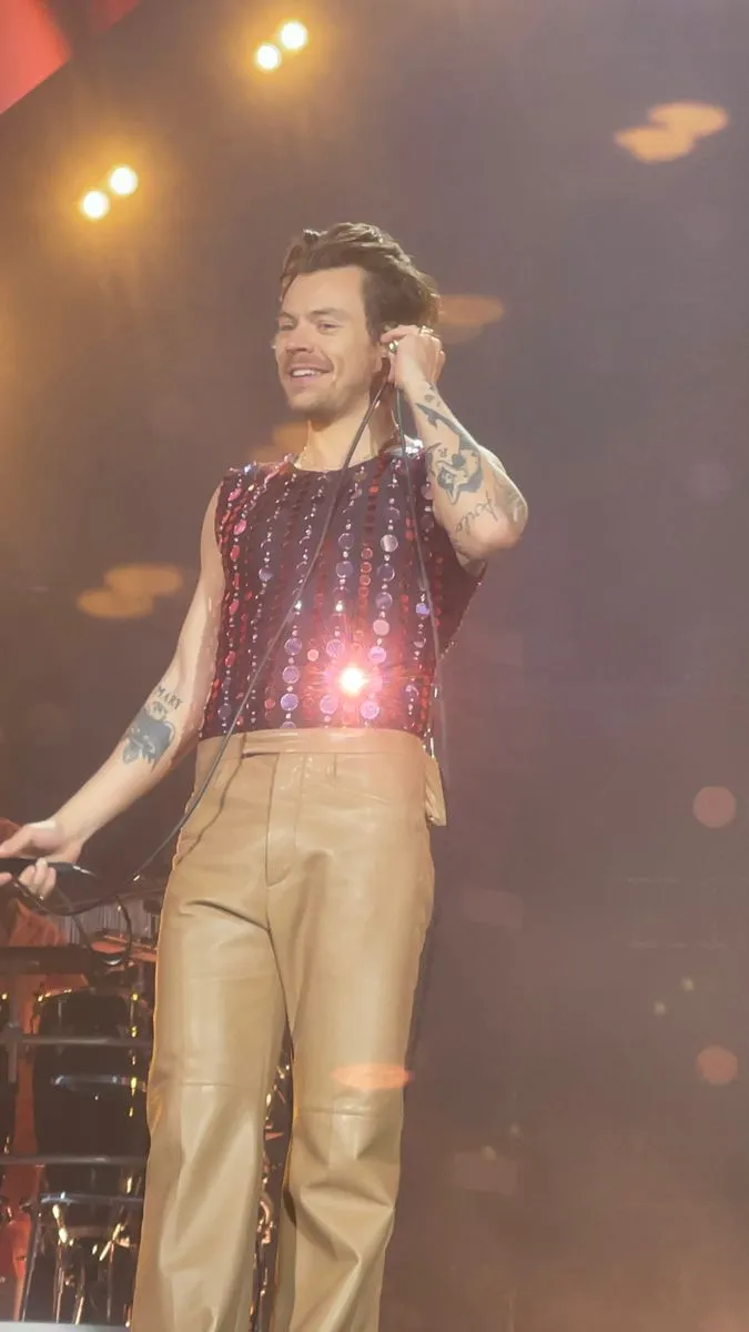 image_68a69d4ead369 Harry Styles Quietly Prepares New Single – Will January 2026 Be His Big Breakthrough?