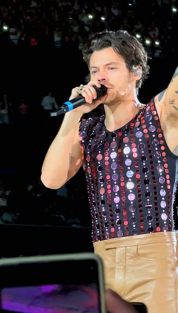 image_68a69d4f07608 Harry Styles Quietly Prepares New Single – Will January 2026 Be His Big Breakthrough?